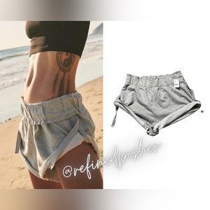 6 Free People Movement Tied Up Short Heather Grey size Medium. TRIED ON